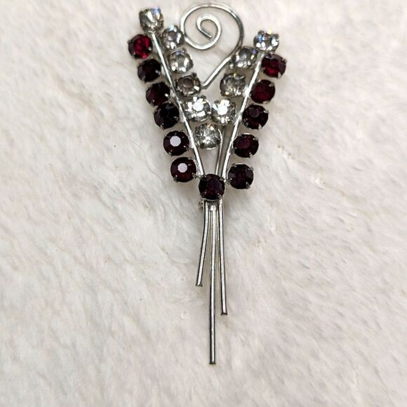 Vintage 60's Clear and Red Rhinestone - Silvertone Spray Brioche - Picture 10 of 11